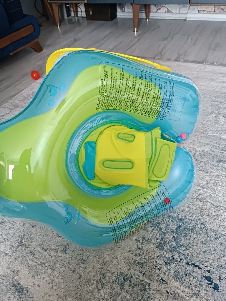 güneşlikl,i emniyet kemerli bebek simiti - 3