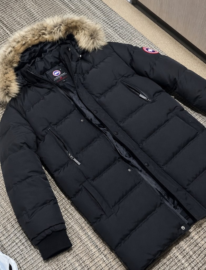 Canada Goose Mont – Temiz ve Az Kullanılmış / Şık Kışlık Mont - 4