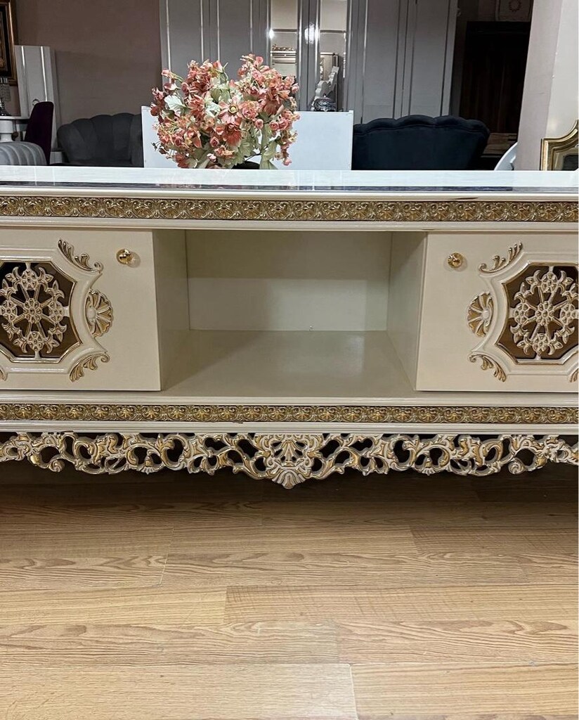 Tv Ünistesi - 11