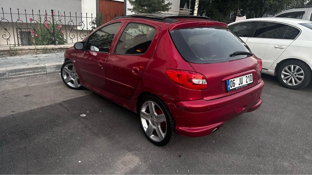 Acilll satlık 2005 model peugeot 206 - 8