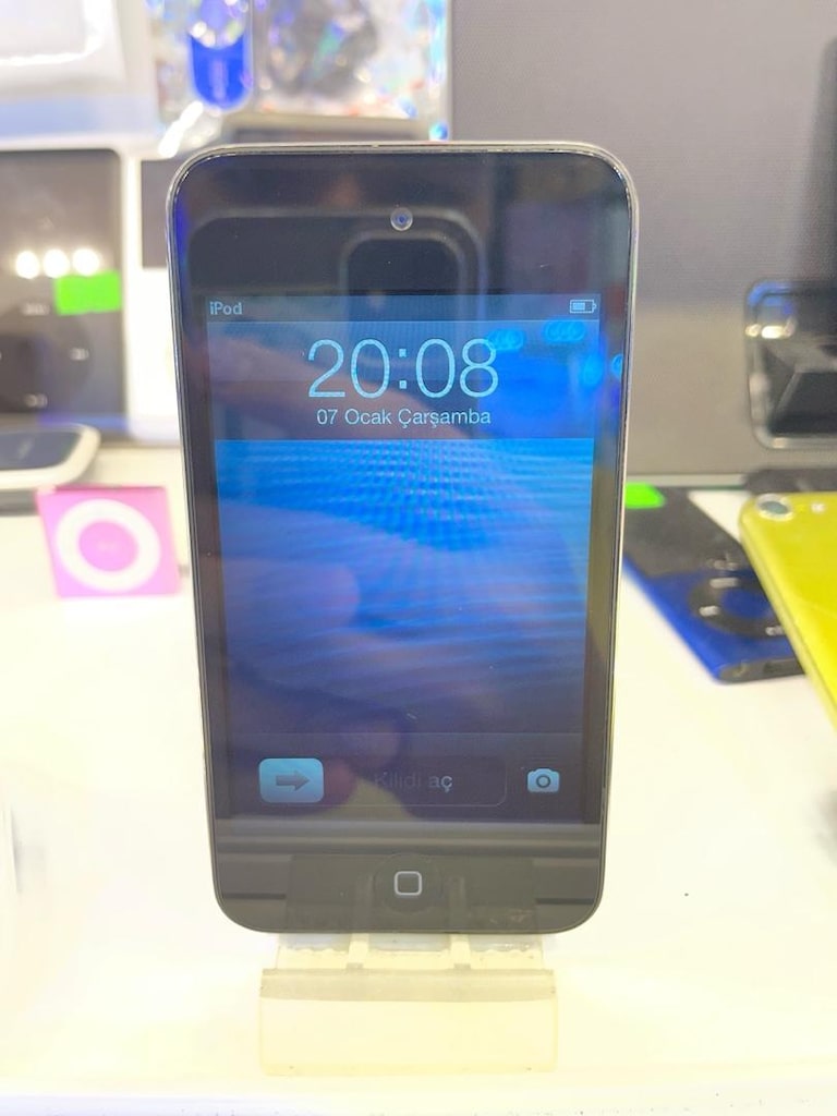 iPod A 1367 8 gb - 3