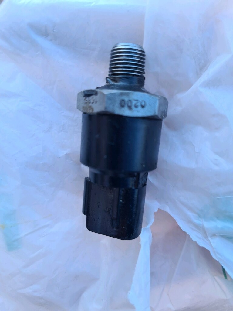 TOYOTA YAG BASINC MÜŞÜRÜ ORJINAL - 4