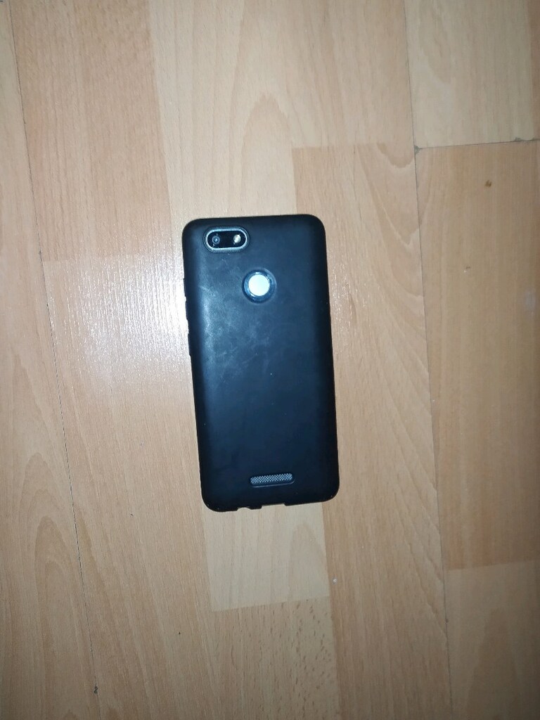 2 metre den düştü çalışmıyor ekranı kırık parça olarak kullanılır - 2