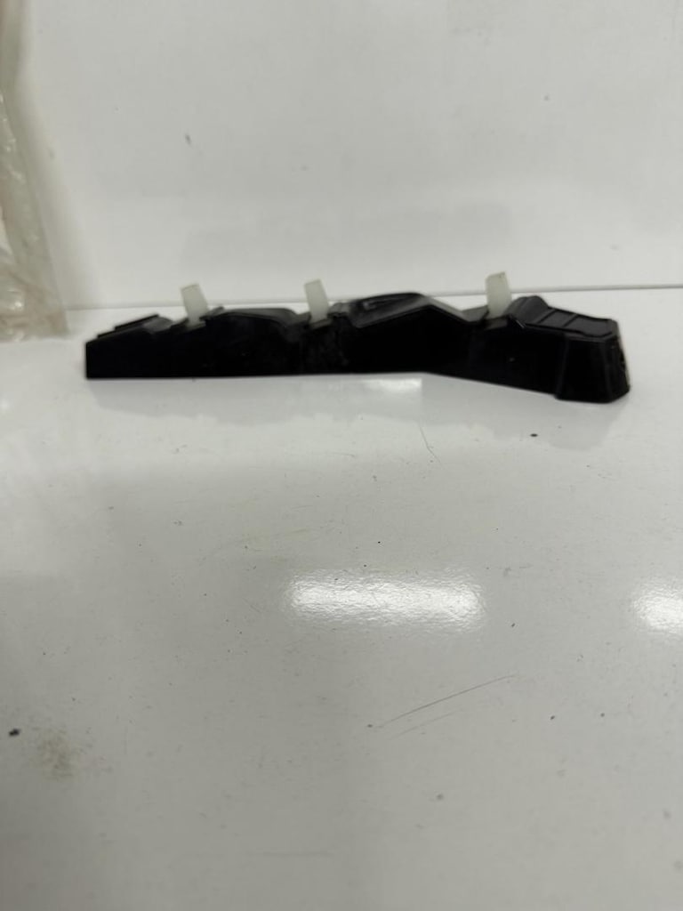 Hyundai matrıx sağ ön tampon braketi 08-sıfır orjinal 8651610000 - 2