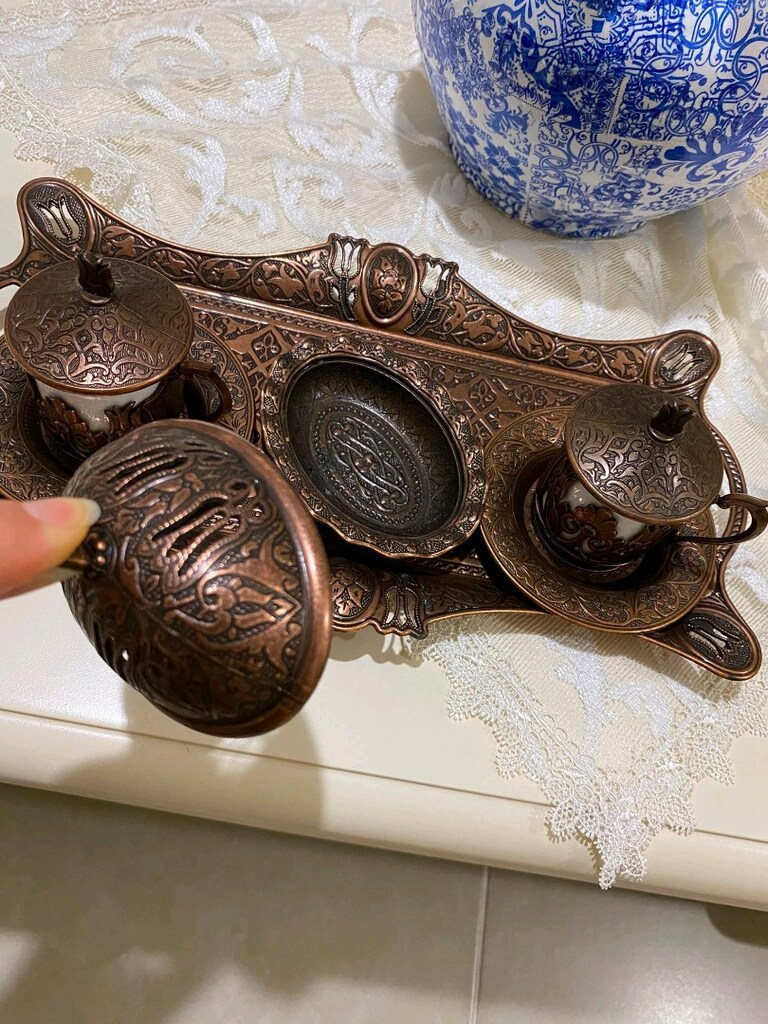 Bakır kaplı kahve bardağı ve sunum tepsisi - 2