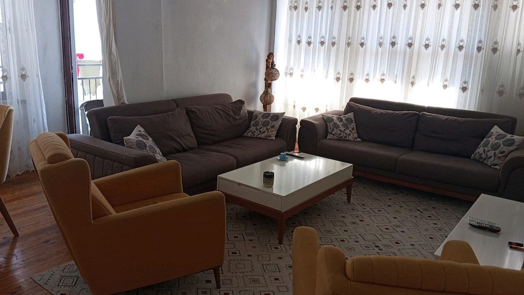 Temiz ev eşyaları modern ve markalı - 2