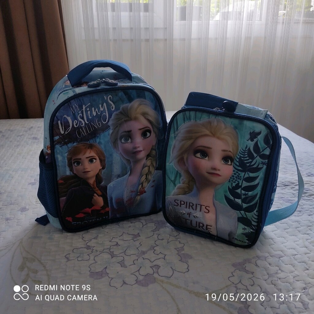 yeni kız çocuk orjinal frozen elsali okul cantasi