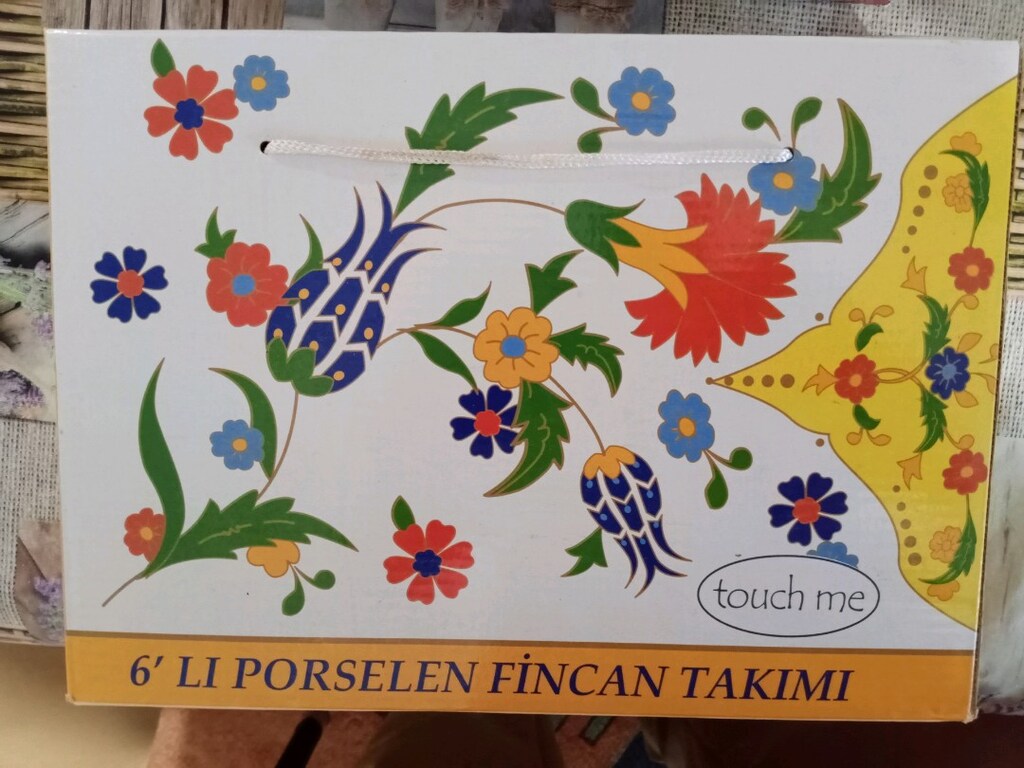 6'lı porselen fincan takımı desenli (sıfır ürün) - 2