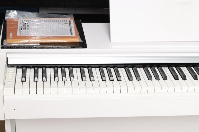 yamaha ydp 143 wh GARANTİLİ dijital piyano temiz sorunsuz
