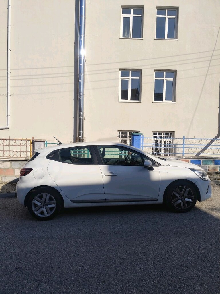 Sahibinden Sıfır tadında az kilometreli bakımlı clio - 2