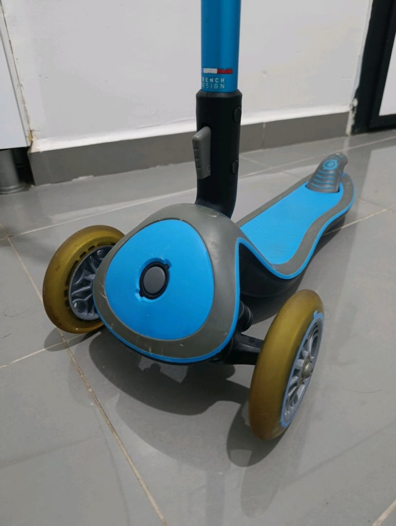 Globber Elite Deluxe Scooter - 9