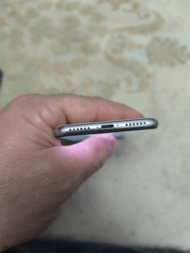 iPhone x 64 GB tertemiz sadece dış cam çatlak değişensiz - 6