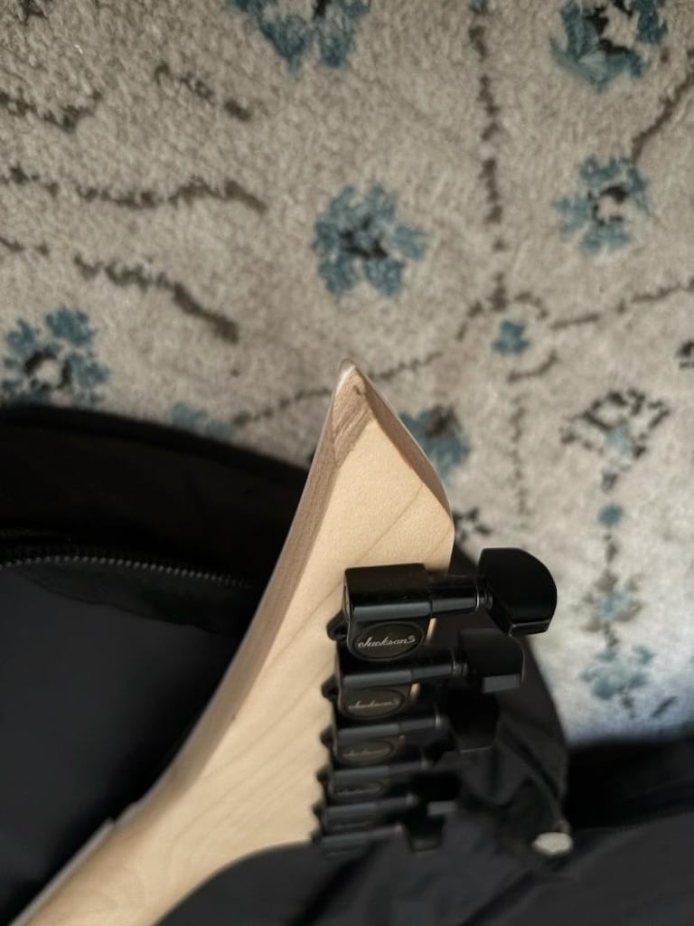 Jackson V Elektro Gitar - 4