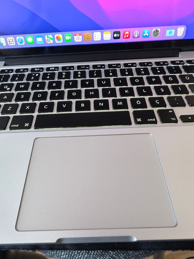 MACBOOK PRO 2015 - İ5 - 2K RETİNA EKRAN - 256 GB SSD - 8 GB RAM - 16