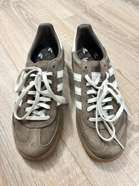 Adidas spezial model