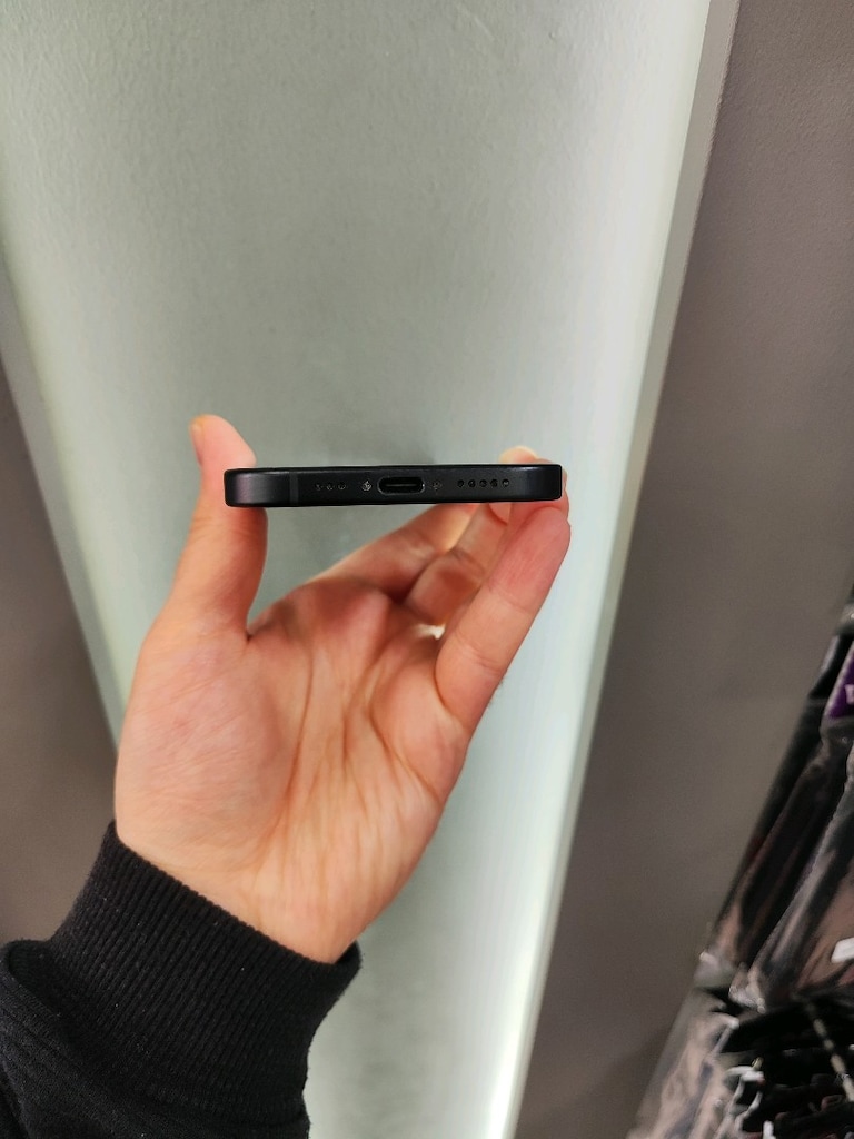 16 AY GARANTİLİ KUTULU FATURALI İPHONE 15 128 GB PİL 100 - 6