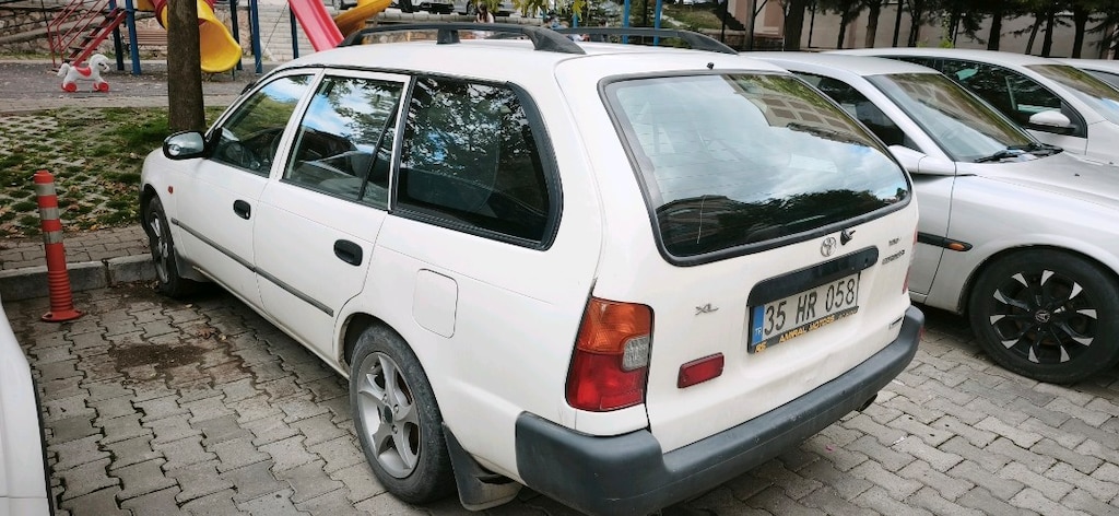 1998 Model Toyota Corolla SW Klimalı - 3