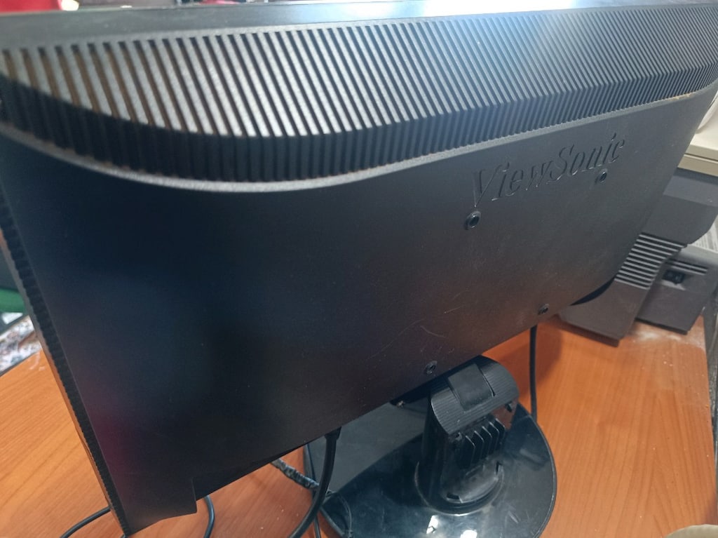 ViewSonic Monitör19" hatasız VGA - 6