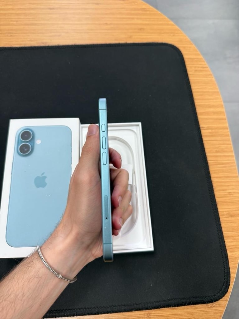 İphone 16 128 Gb Teal Temiz - 2