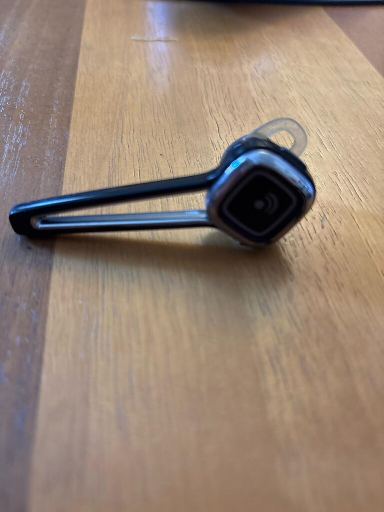 Plantronic Bluetooth kulaklık - 3