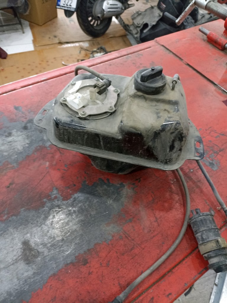 ARORA FREEDOM 125 DEPO VE BENZİNPOMPASİ TAKİM - 2