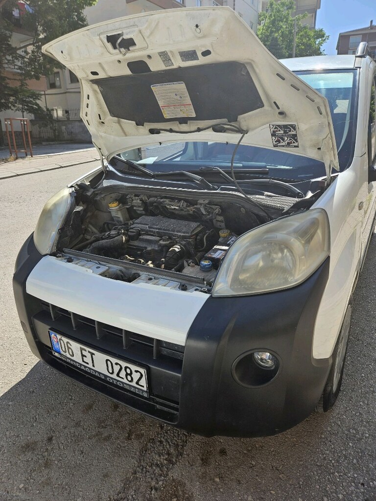 2011 Peugeot bipper 1.4 hdi comfort plas - 14