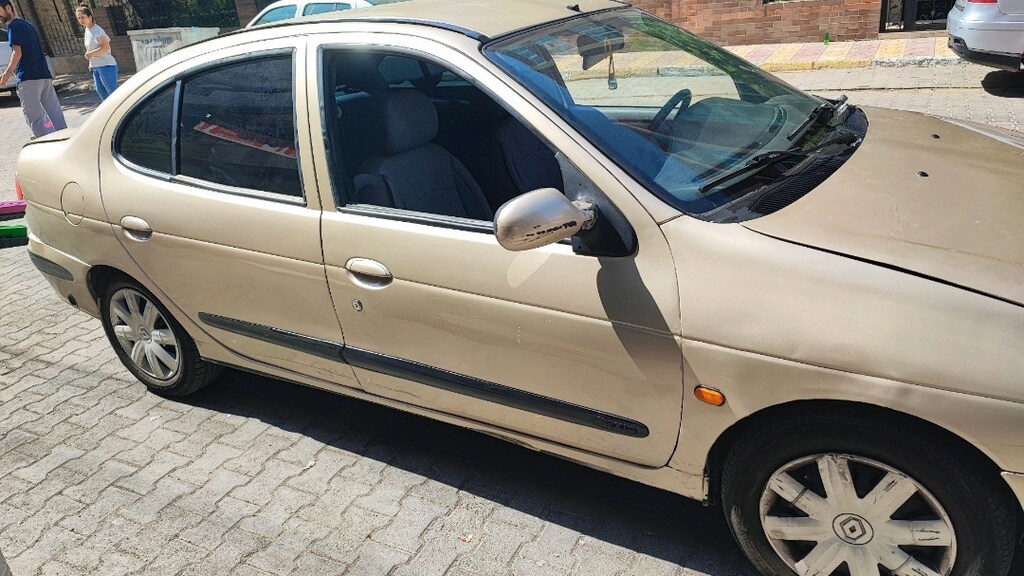 MEGANE1 KLİMALI 2000 MODEL - 3