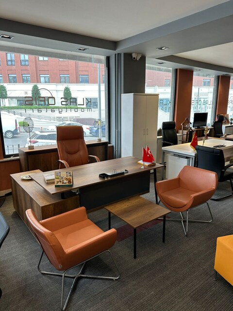 KLAS OFİS ÜSKÜDAR 180X80 BAROK SİYAH MÜDÜR TAKIMI SIFIR