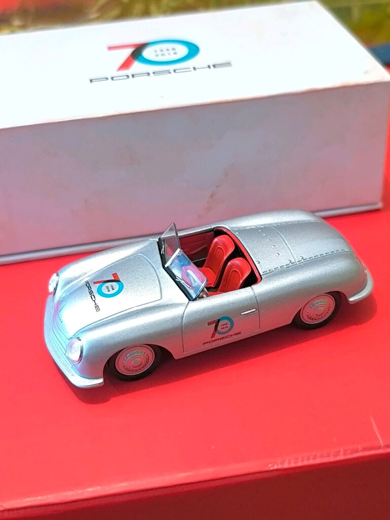 Porsche 356 No: Roadstar-1948 1/43 - 2