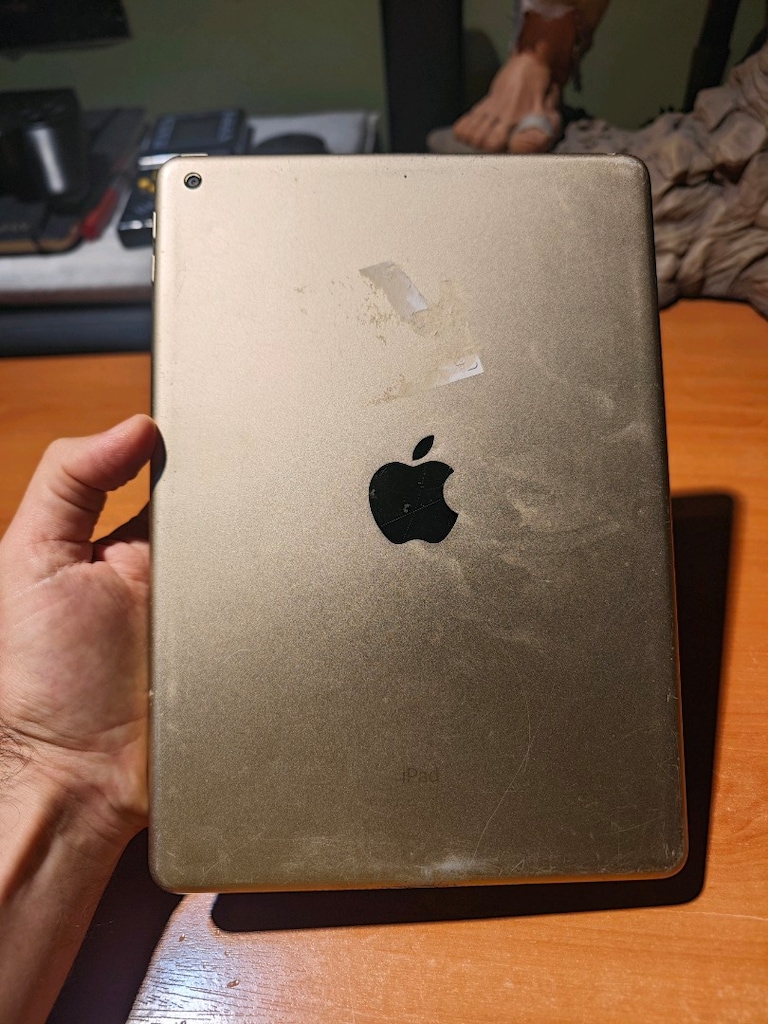 Apple iPad Air 5 Nesil A1822 Kusurlu - 4