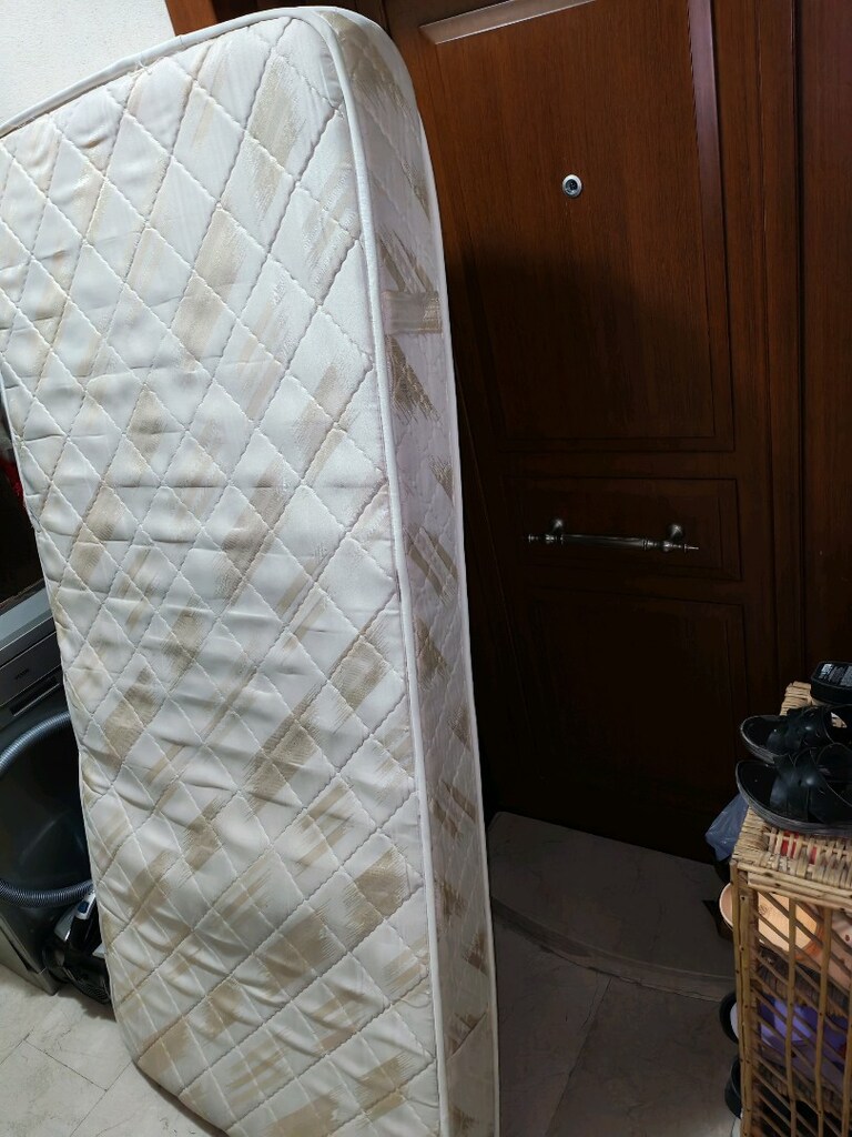 Tek kişilik yatak 90x190cm Temiz sorunsuz yatak Yer Buca - 2
