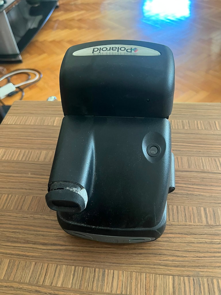 Polaroid 790 - 2