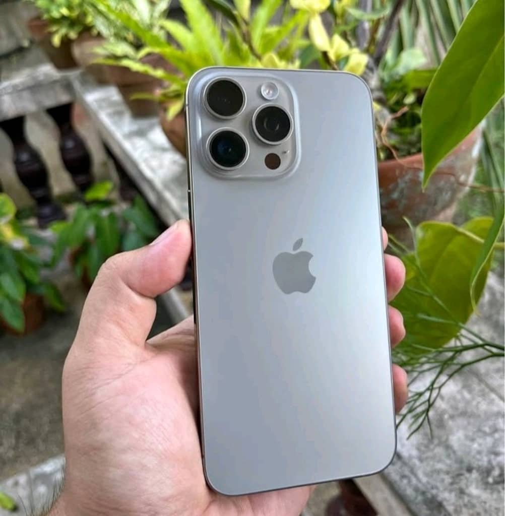 Sorun Sıkıntısız İPhone 15 Promax