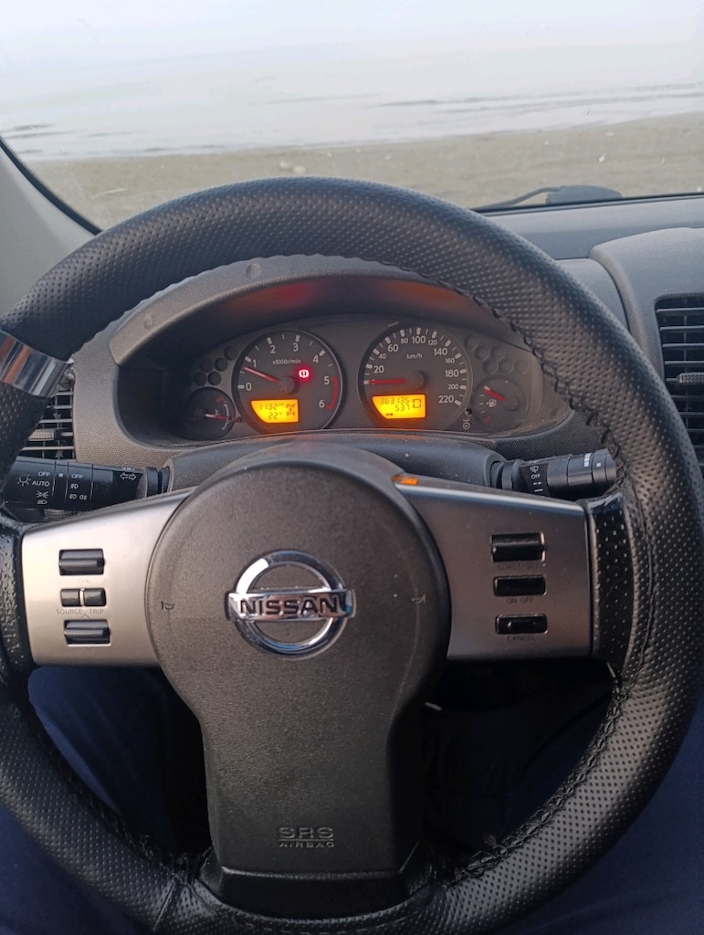 Nissan navara 4x4 Off-Road Donanımlı Bagaj Kabinli çeki demirli - 10