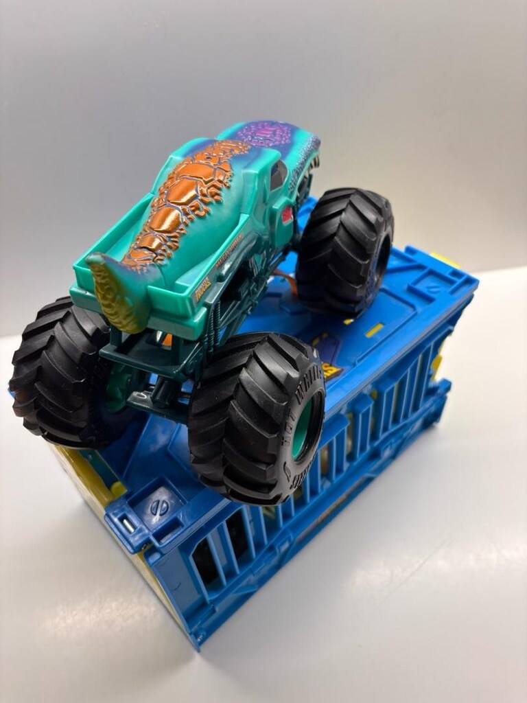monster trucks çarpışma kafesi - 2