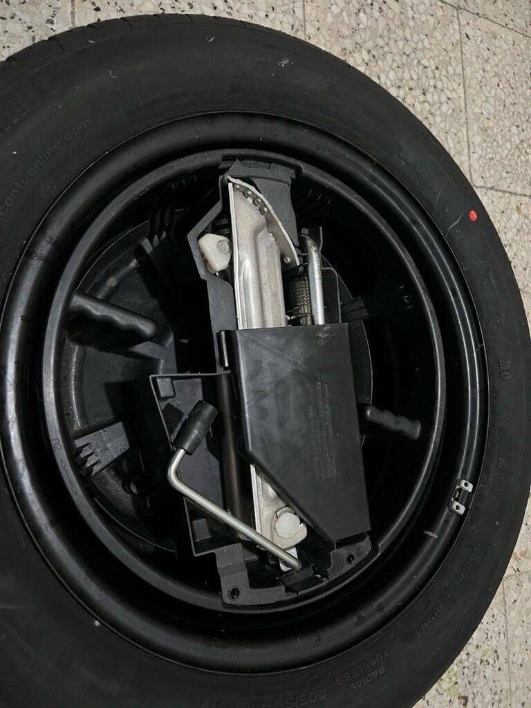 Mercedes yedek lastik 205/55/16 - 2