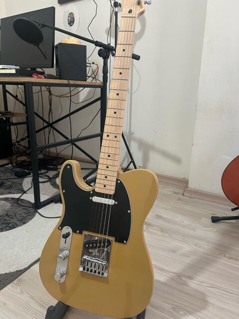 Fender Squier Affinity Telecaster solak elektro gitar