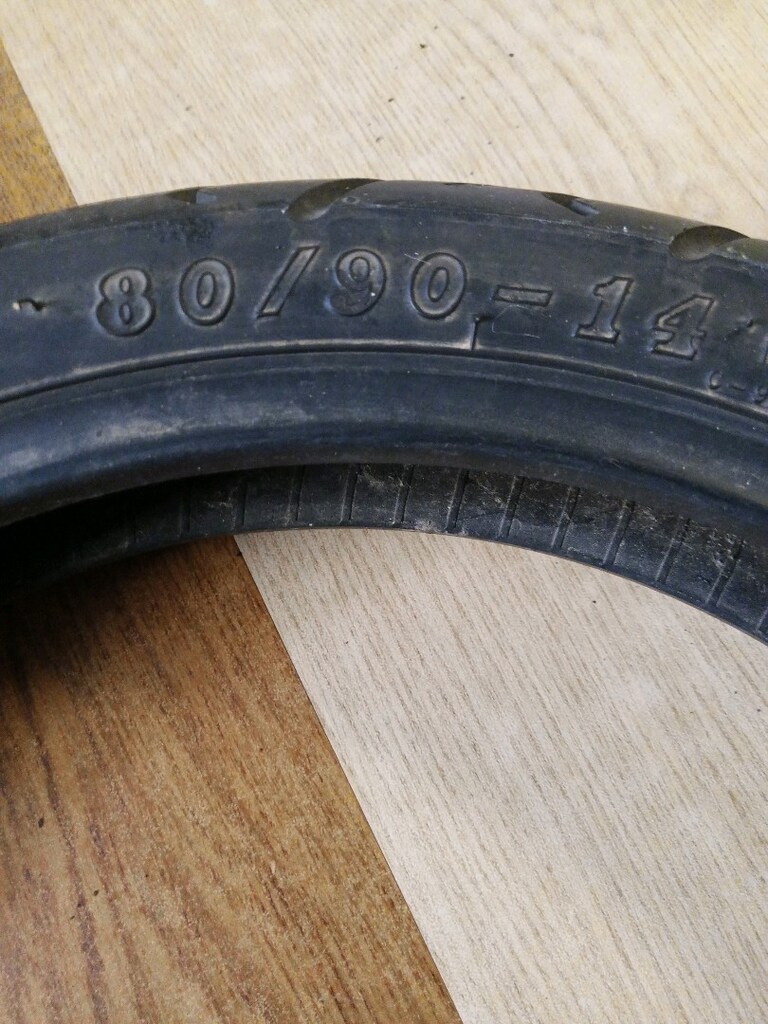motosiklet lastiği (80-90-14) - 2