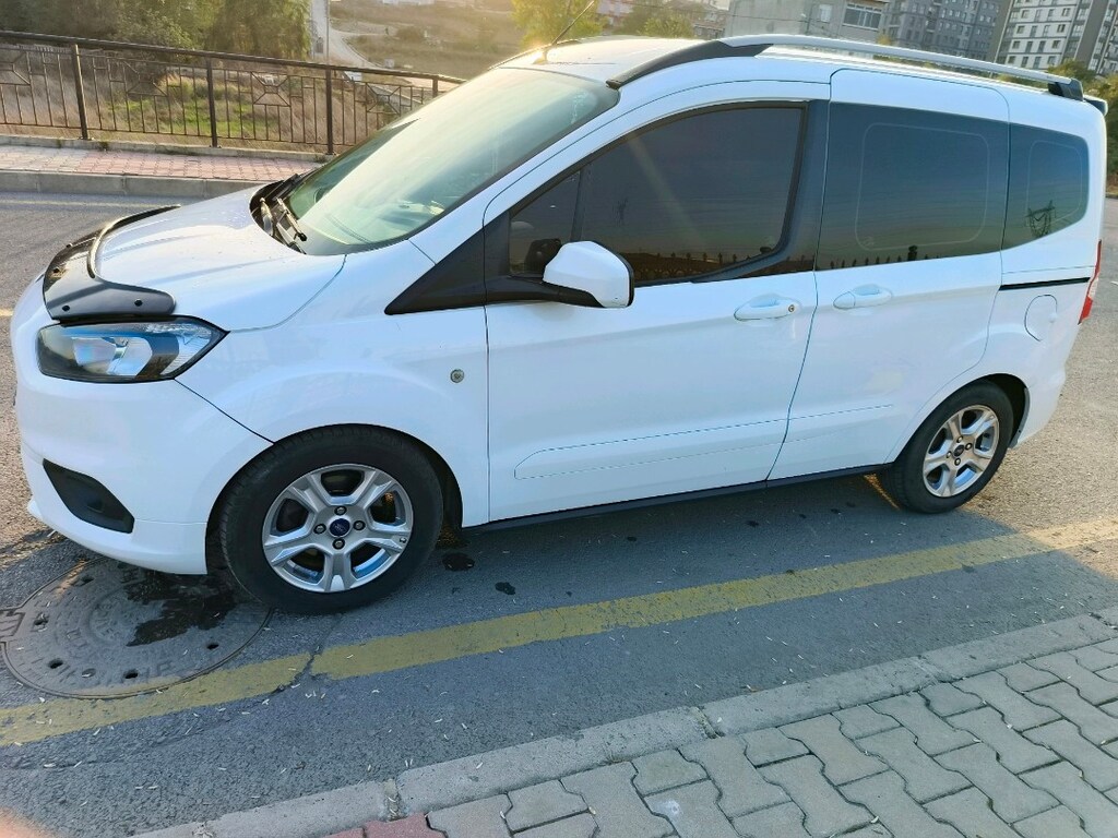 acil satılık Ford Tourneo courier - 6