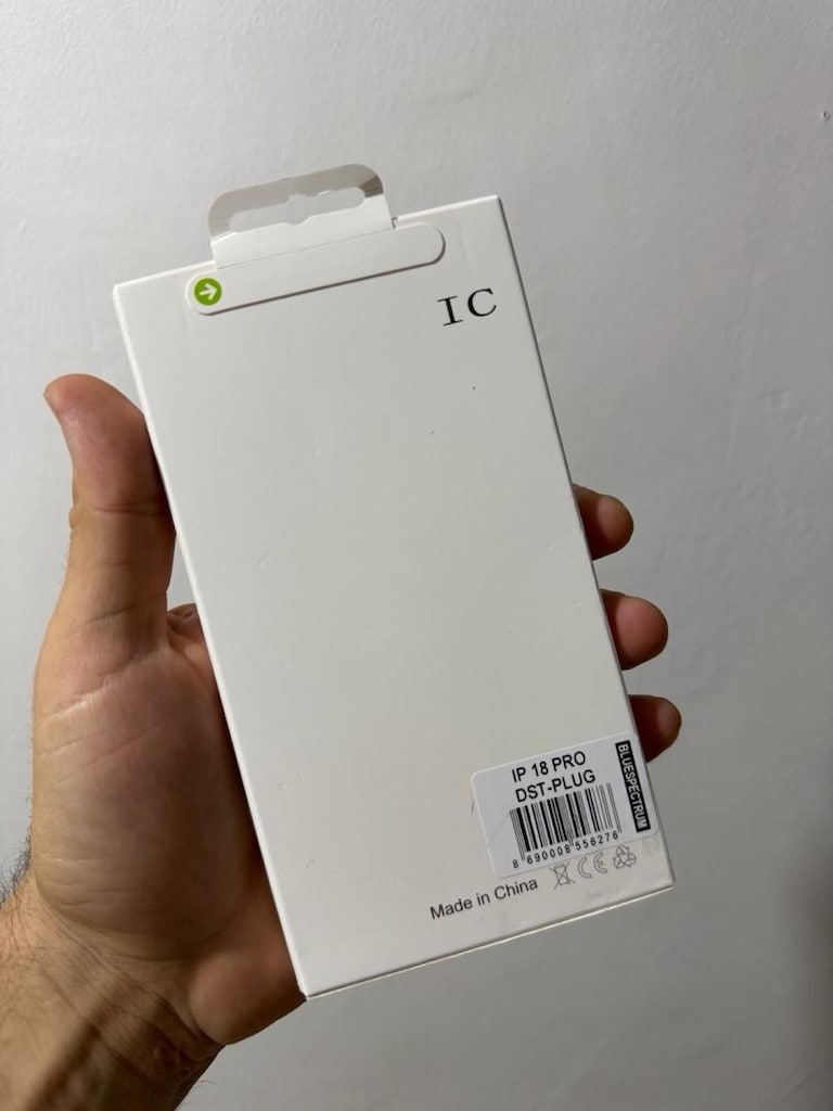 Apple iphone 18 Pro Burgonya Magsafe Kılıf 17 Pro - 3