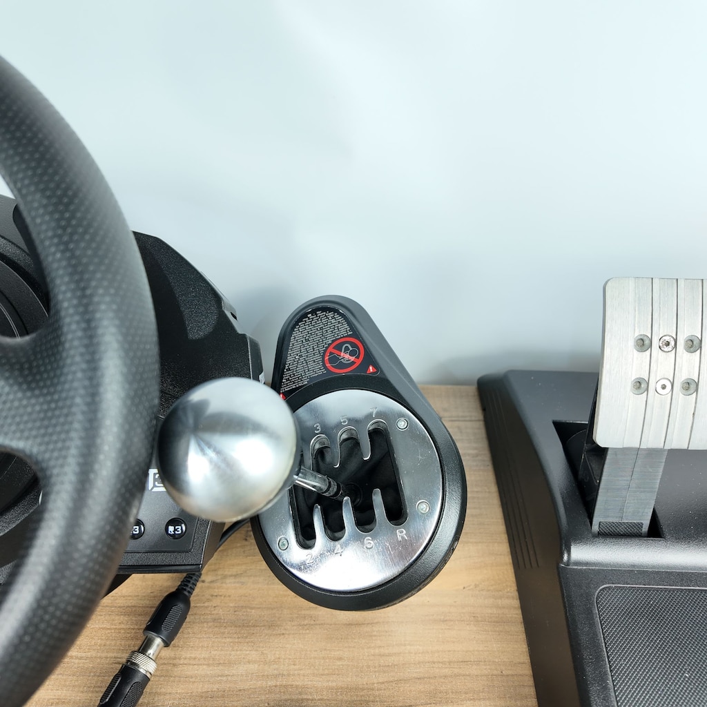 THRUSTMASTER T300RS GT + THRUSTMASTER TH8A VİTES İKİNCİ EL TEMİZ - 6