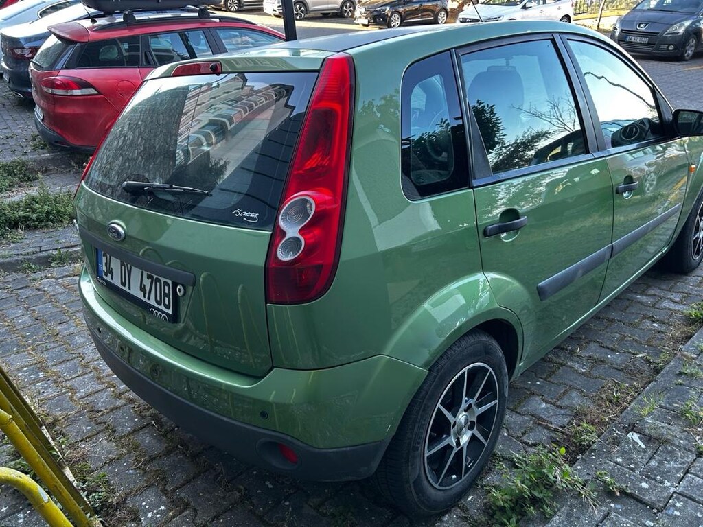 Ford Fiesta - 2