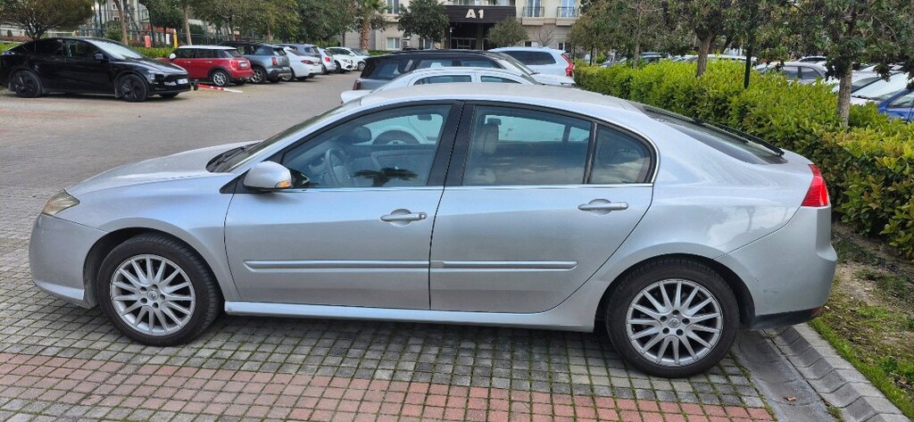 ACİLLL SATILIK RENAULT LAGUNA PRİVİLEGE full paket sıfır motor - 6