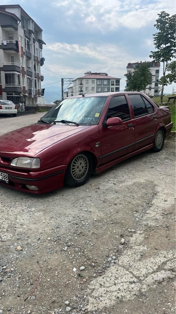 Renault 19