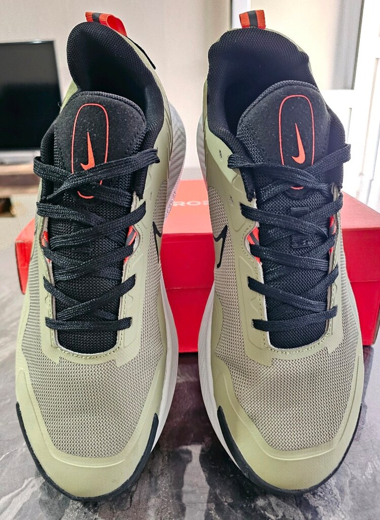 Nike air spor ayakkabı 44 numara sıfır . - 2