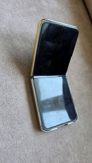 Samsung Z Flip 6