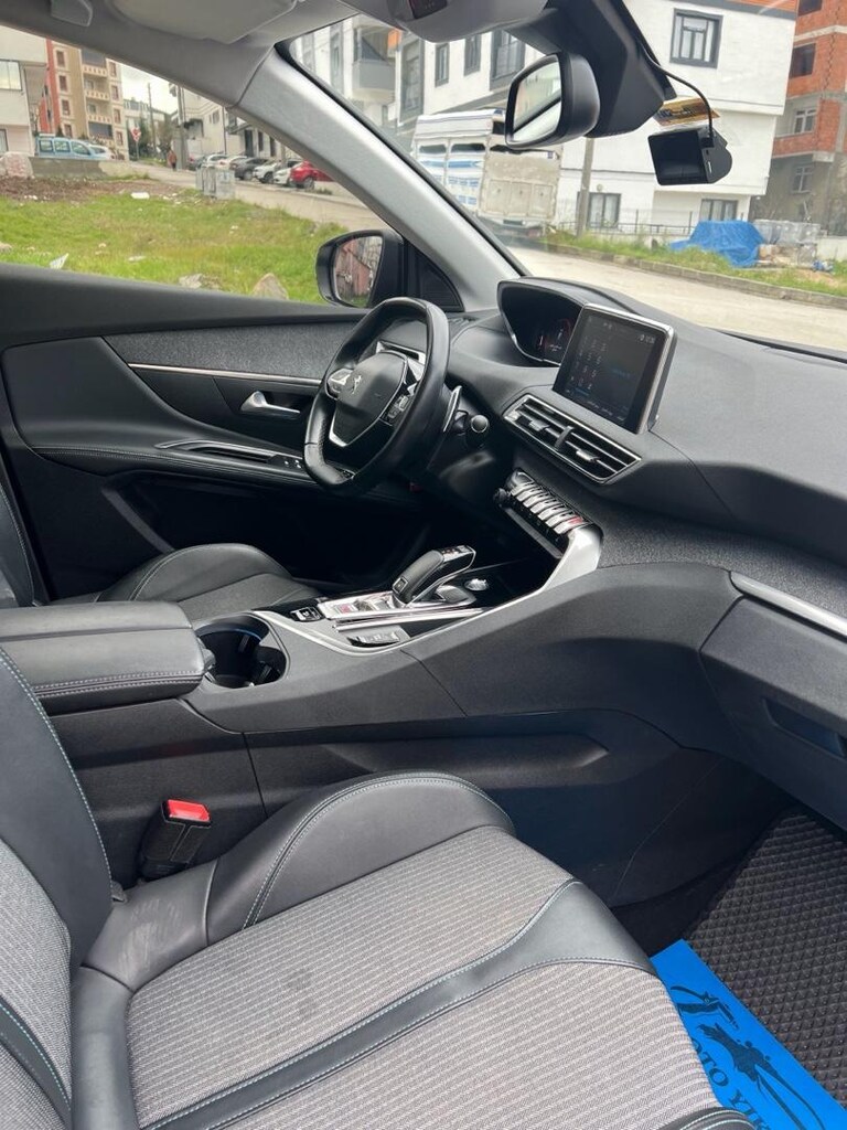 Peugeot 5008 - 4