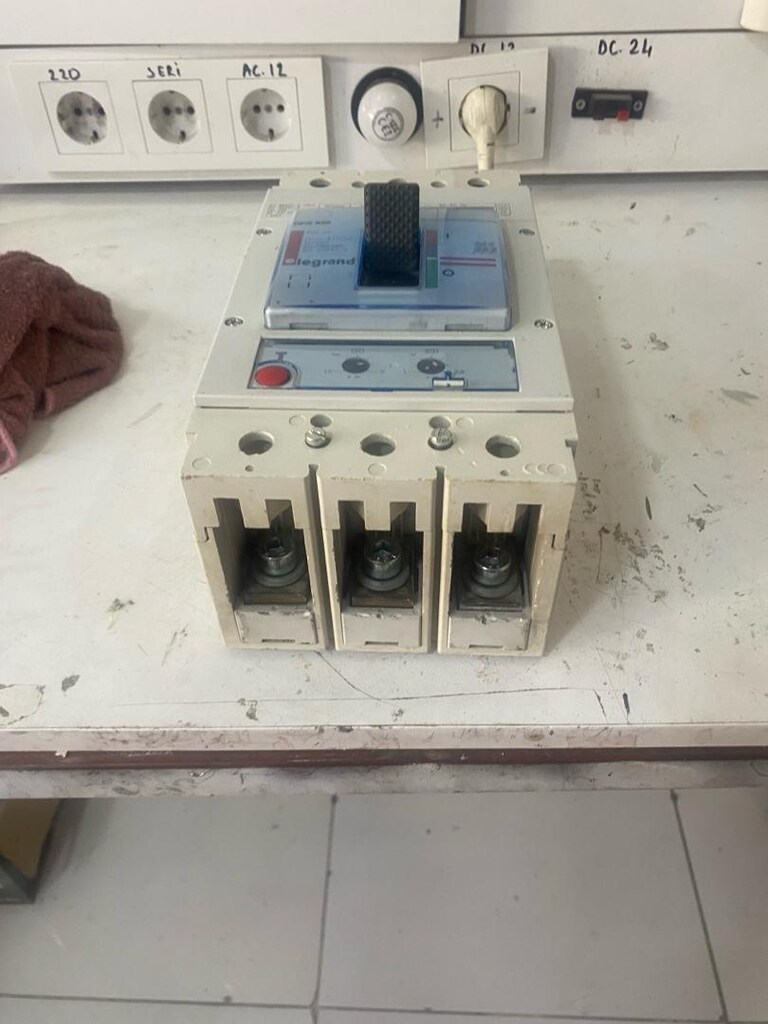 LEGRAND 400 A KOMPAKT ŞALTER - 3
