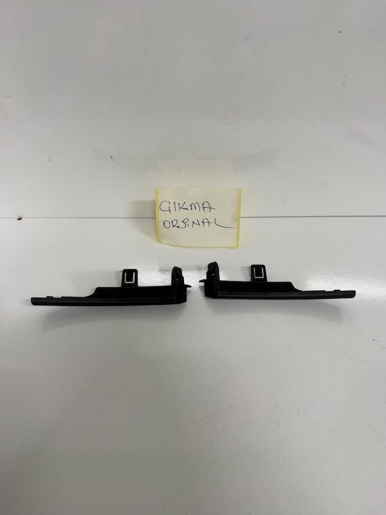 Honda civic FB7 ön cam ızgara ucu çıkma orjinal - 3