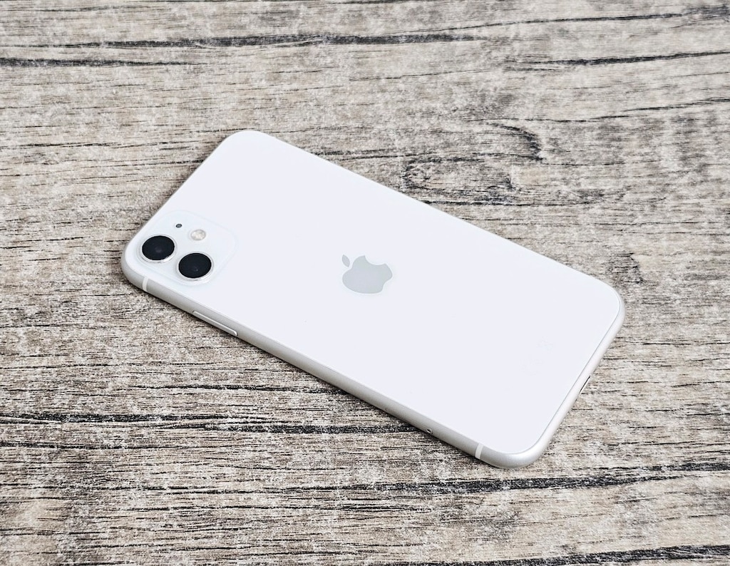 İPHONE 11 - 64 GB ORİJİNAL SORUNSUZ BÜTÜN ÖZELLİKLERİ ÇALIŞIYOR - 7